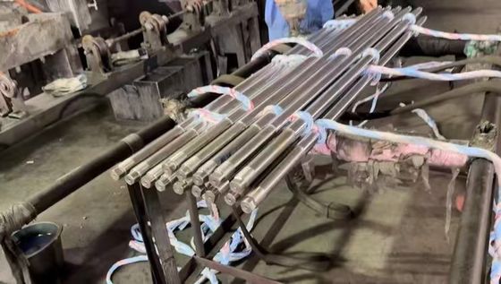 Acquistare Asta pistone cromata di lunghezza standard 1000mm - 8000mm con durezza HRC 60-65 e rettilineità di precisione 0,2 MM/M per cilindri idraulici fabbricazione online