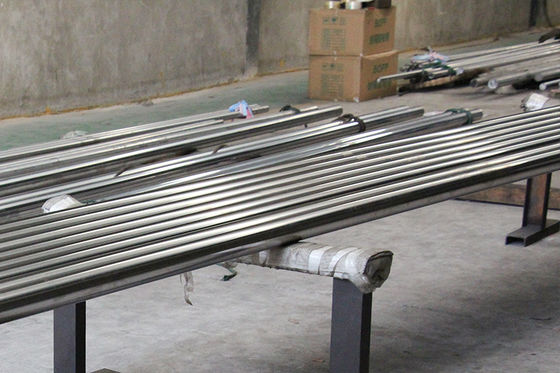 Acquistare Rod di pistoni a cromo ad alte prestazioni con resistenza alla trazione 800-1000MPa, durezza HRC 60-65 e finitura superficiale lucidata per sistemi idraulici fabbricazione online