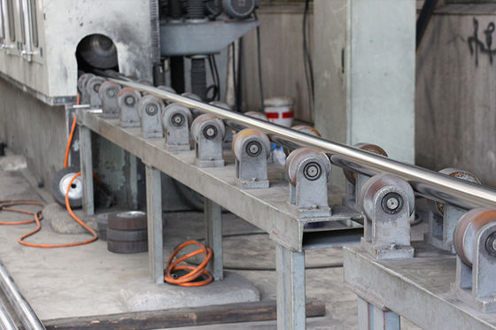 comprare Asta cromata di precisione f7 con durezza HRC 55-63 e rugosità superficiale Ra 0.2-0.4 per cilindri idraulici fabbricazione online